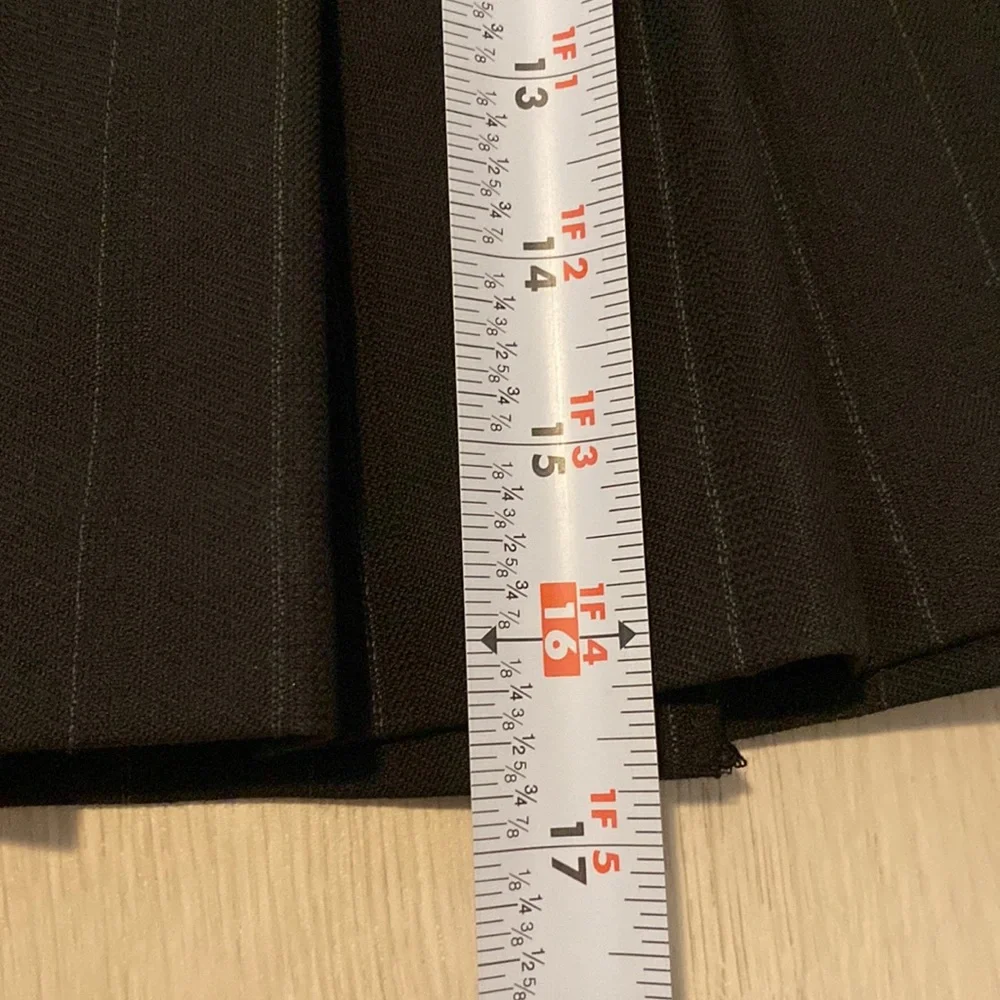 Black Pleated Mini Skirt - Picture 3 of 5